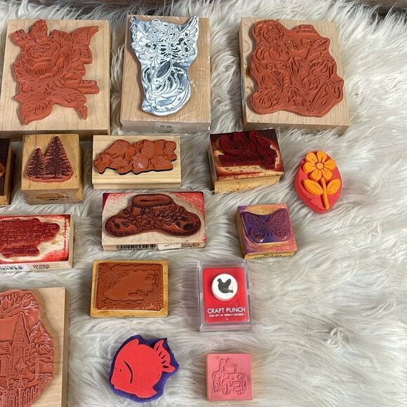 Craft Stamps Assortment and Sizes, Floral, Christmas and more - Picture 8 of 9